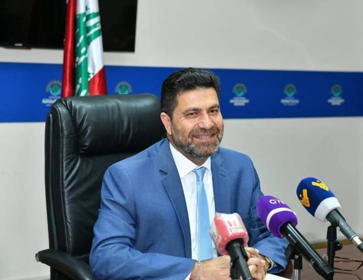 غجر يوقّع على عقد لاستيراد المحروقات من العراق