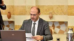 حسن: سوق الدواء فلتان!