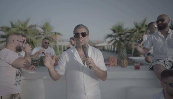 هل يعيد وائل كفوري تجربة الغناء بالمصري بعد "برضه بتوحشني"؟