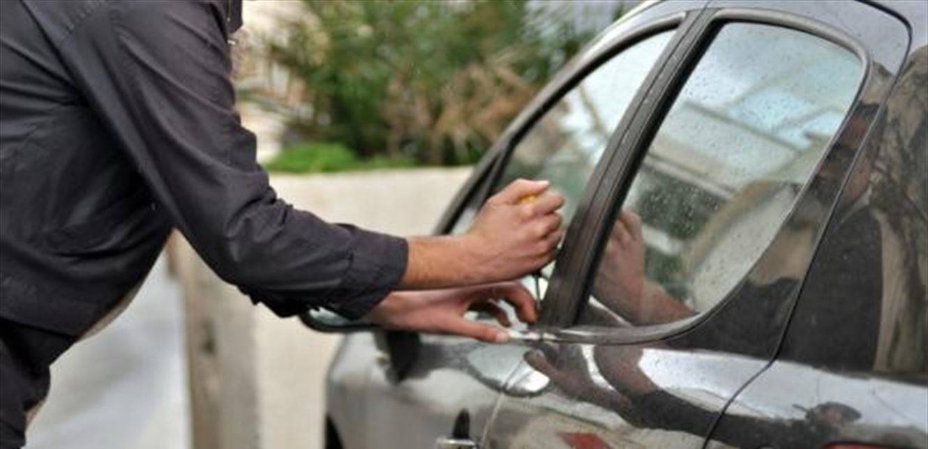 مجهولون سلبوا مواطنا سيارته وأمواله في الطيبة
