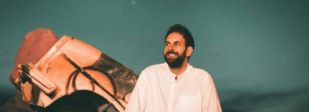 سامر طبال يحقق نجاحاً كبيراً في "لمسيني" ويحتلّ مرتبة متقدّمة جداً ضمن "The Official Lebanese Top 20"!