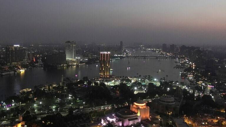 مصر ترصد 39 إصابة و6 وفيات جديدة بكورونا