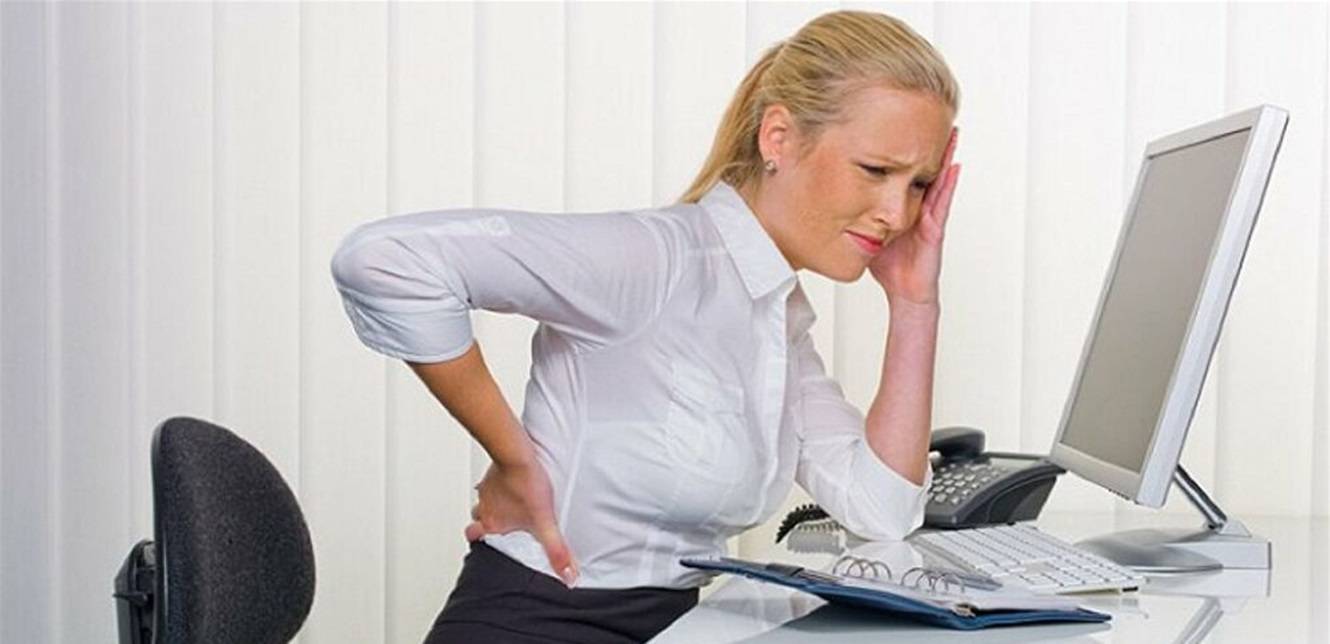 من بينها التدخين.. عادات شائعة تضعف العظام والمفاصل
