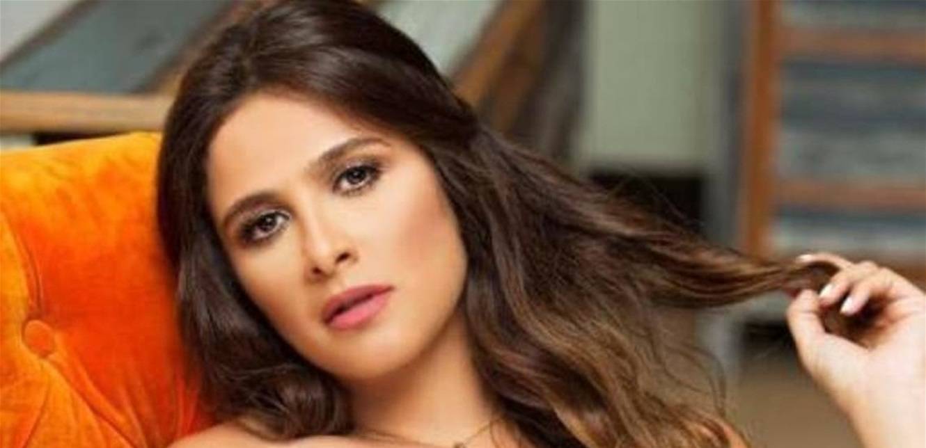 صورة مسربّة لياسمين عبد العزيز من المستشفى.. ما صحتها؟
