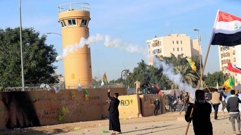 السلطات العراقية تفتح تحقيقا بسقوط صاروخ في بغداد