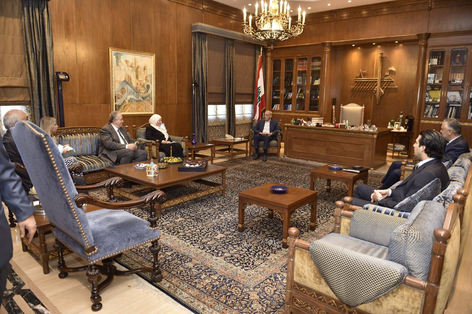 بري التقى وفدا من كتلة المستقبل وعزى دريان بوفاة الميس