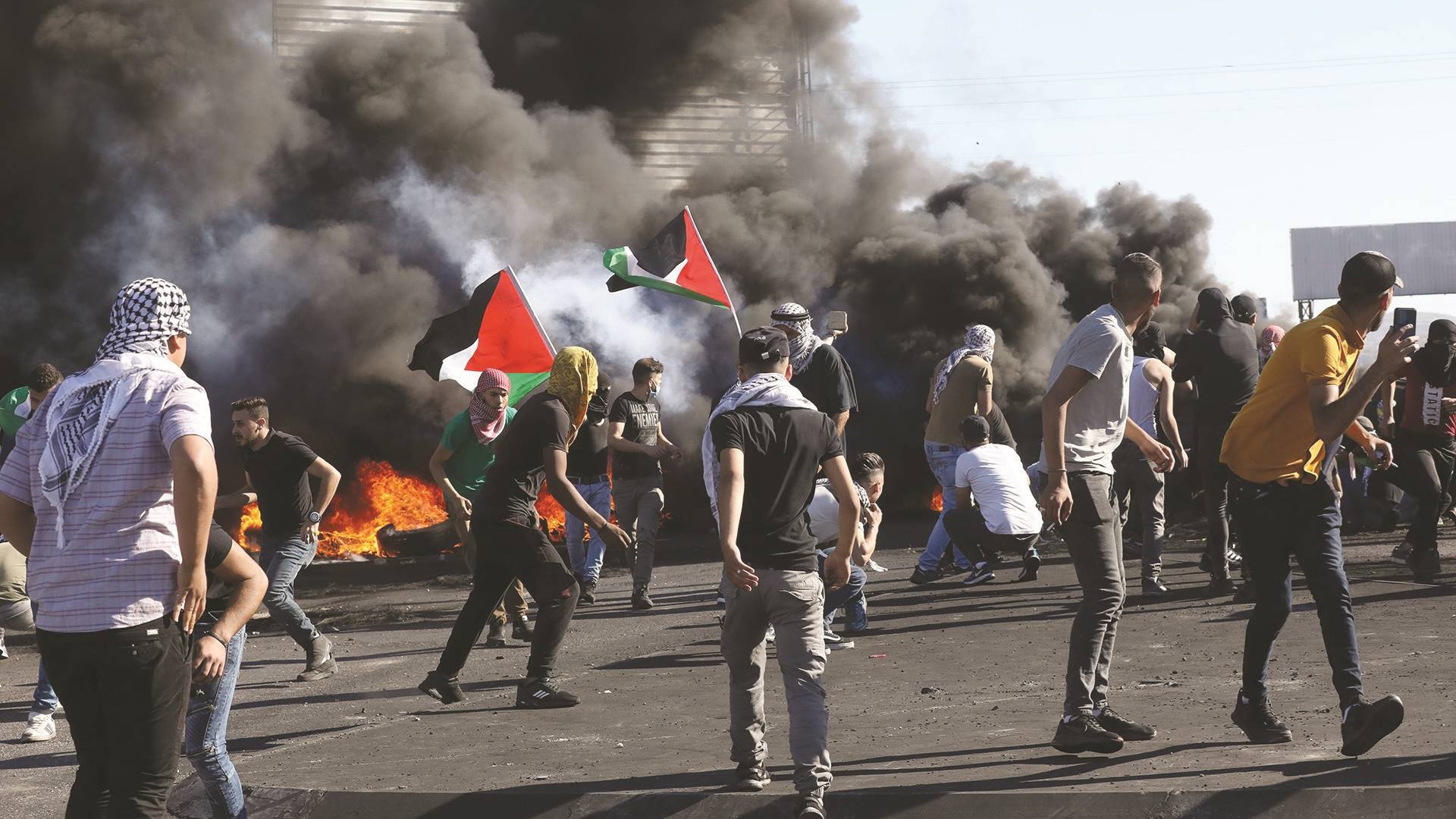 اشتباكات عنيفة بين الفلسطينيين والاحتلال في الضفة الغربية