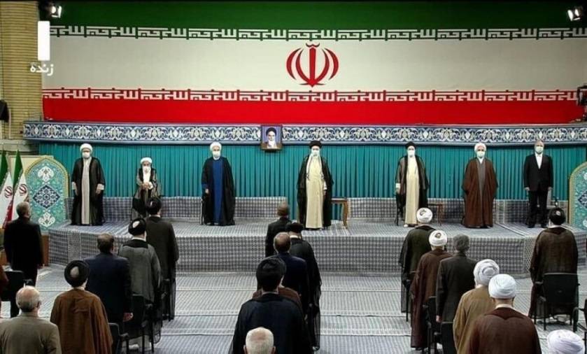 وزير الخارجية العماني يلتقي نظيره الإيراني في طهران