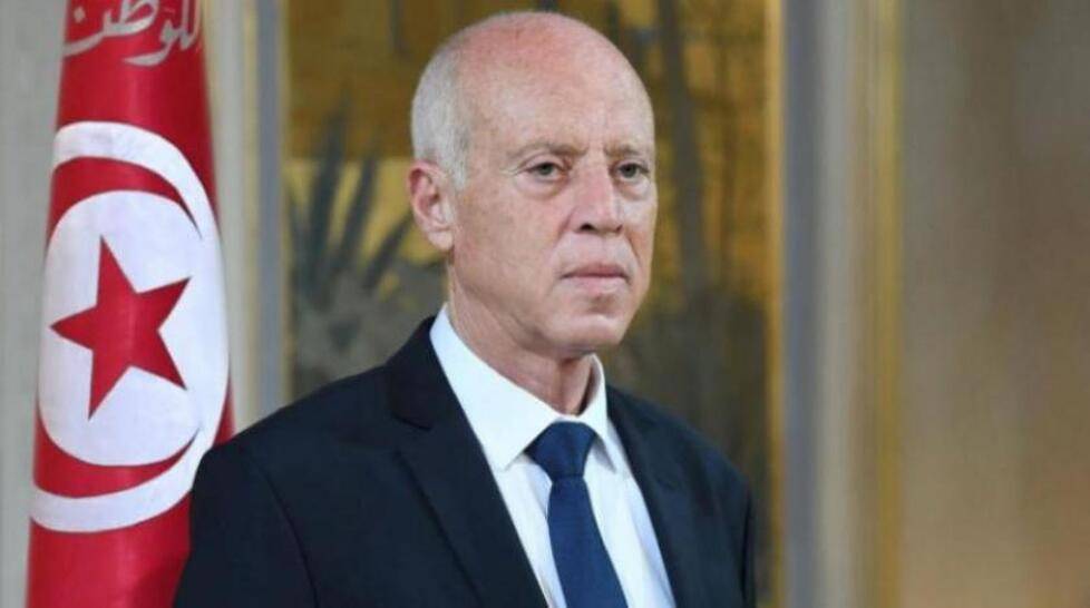 سعيد يقول إنه على اتصال "ببلدان صديقة" لخفض العجز المالي