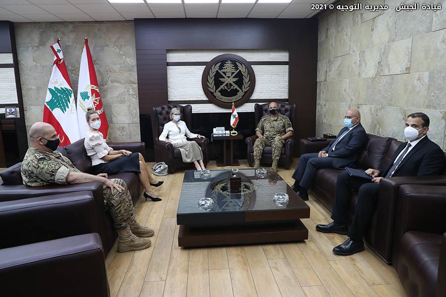 قائد الجيش استقبل سفيرة السويد في لبنان