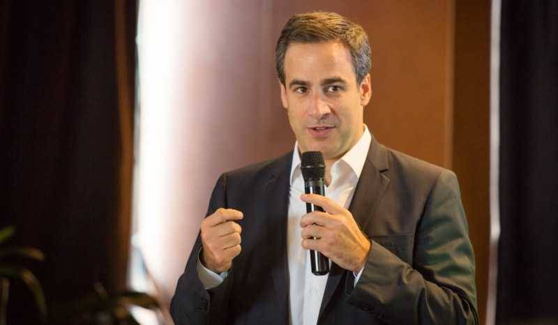 معوّض يدعو رئيس الجمهورية ومجلس النواب إلى الإستقالة