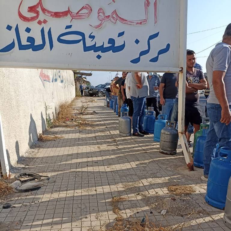 زحمة في مراكز تعبئة الغاز في صيدا