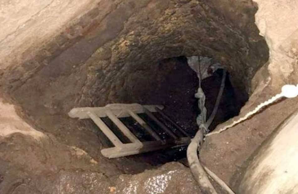 مصر: مصرع شخصين في انهيار بئر