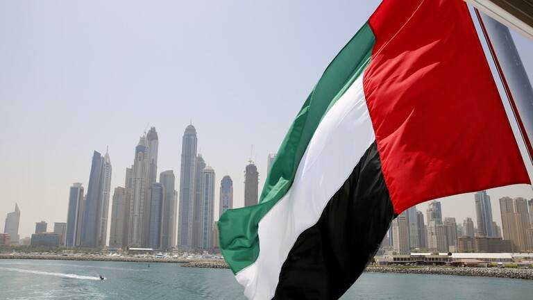 الإمارات.. حظر دخول أي سفينة تنتهك حقوق البحارة