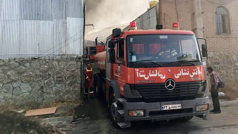 اندلاع حريق في مصنع بتروكيميائيات بجزيرة خارك الإيرانية