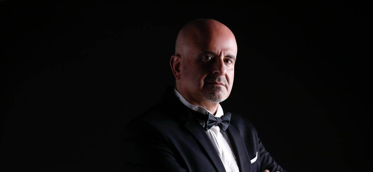 من بيروت إلى بوخارست..طوني مخول يطلق شعاع أمل إلى العالم من خلال "العرض الكبير" من الأوبرا الرومانية الوطنية–بوخارست