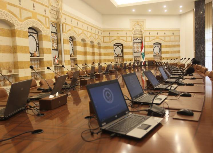 الامور «مسكرة»... والعقد على حالها