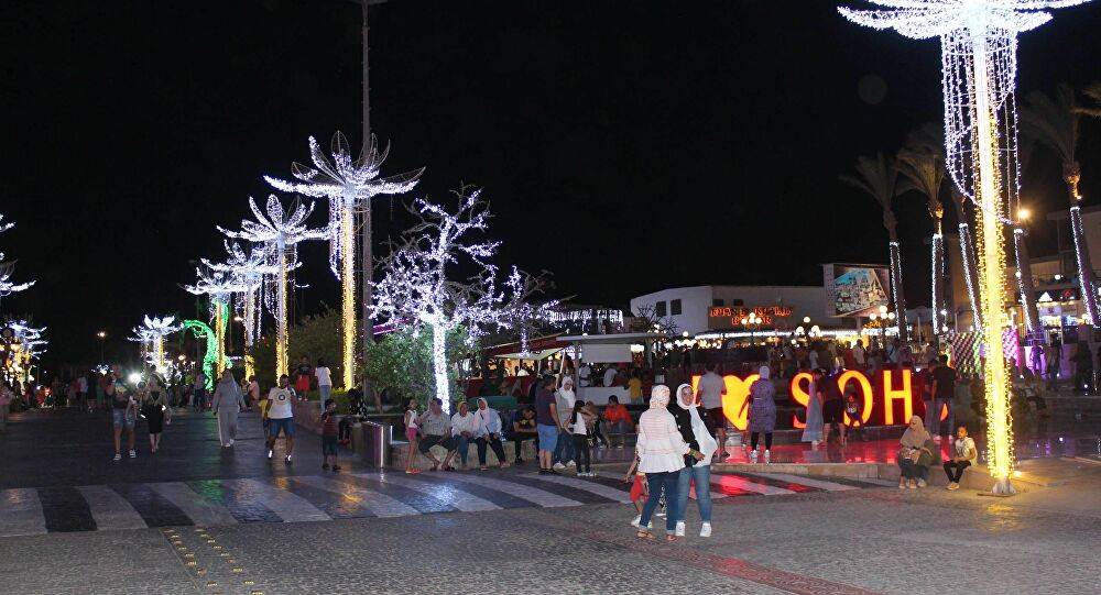 رسائل مدراء الفنادق والعمال بشرم الشيخ إلى السياح الروس