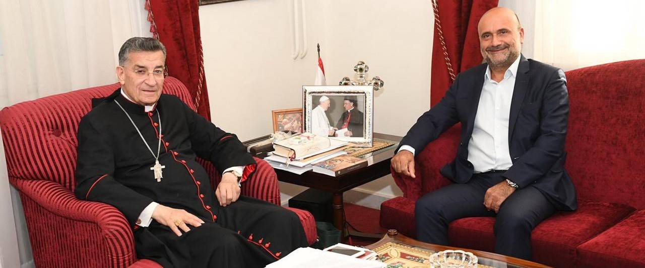 الر اعي عرض الأوضاع مع زواره