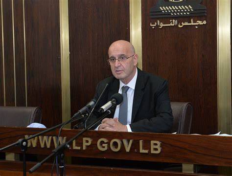 عراجي: سيصبح الدواء متوافراً إذا...