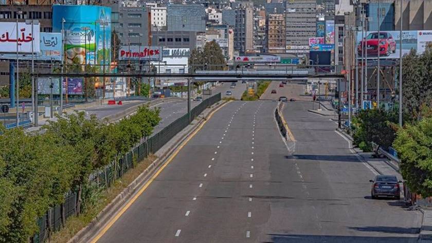 إقفال طريق عام جعيتا للمطالبة بختم التحقيق مع ايلي هيكل