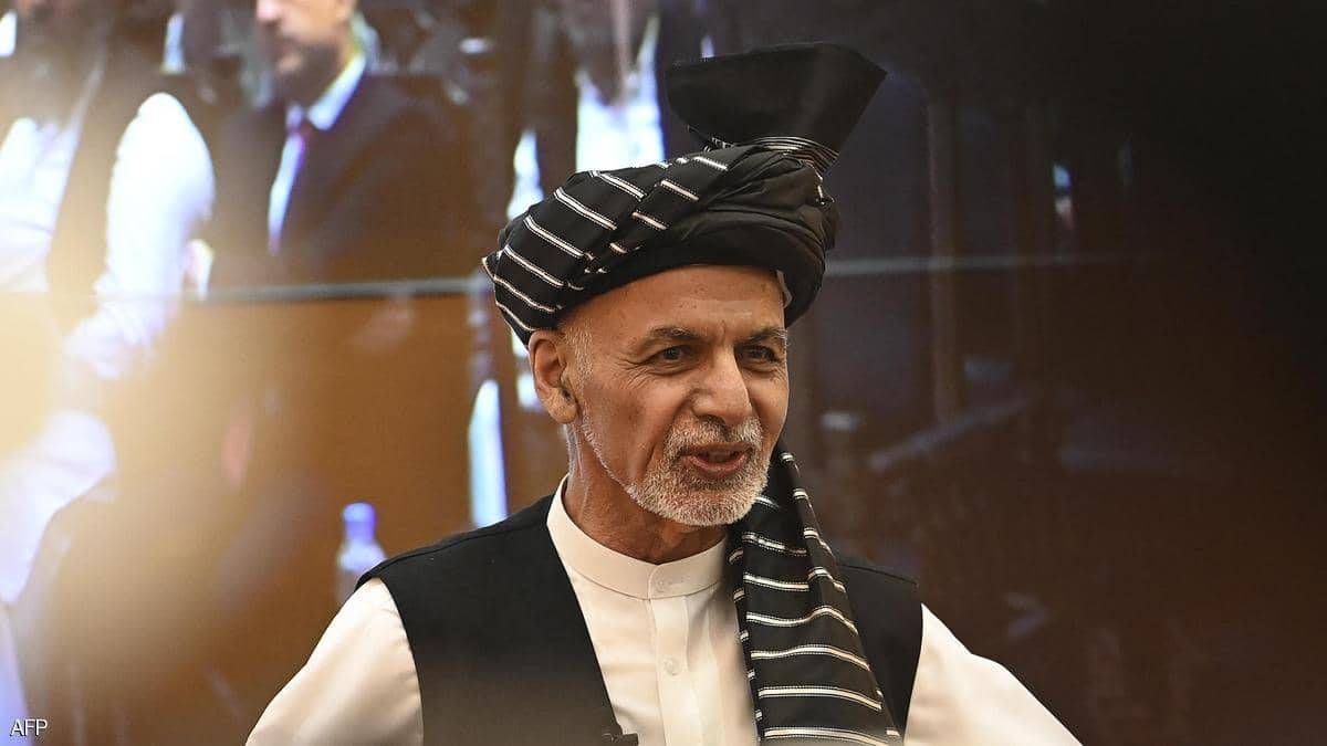 بعد تطويق كابل.. الرئيس الأفغاني يغادر إلى طاجيكستان