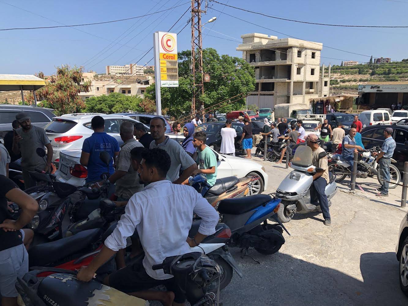 3 جرحى باشكال على خلفية تعبئة البنزين