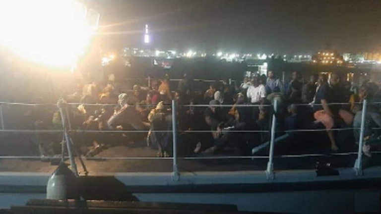 خفر السواحل الليبي ينقذ 113 مهاجرا