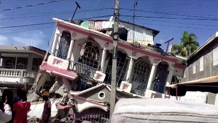 ارتفاع عدد ضحايا زلزال هايتي إلى 1297 قتيلا