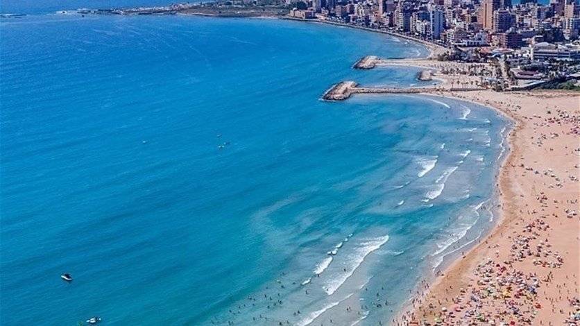 طقس الغد قليل الغيوم دون تعديل يذكر بدرجات الحرارة