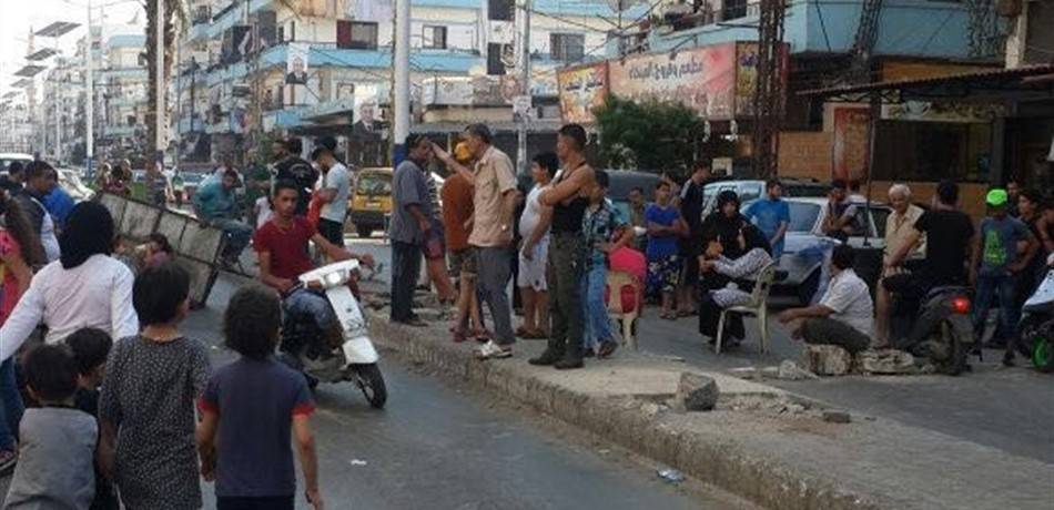 محتجون قطعوا شارع سوريا في طرابلس