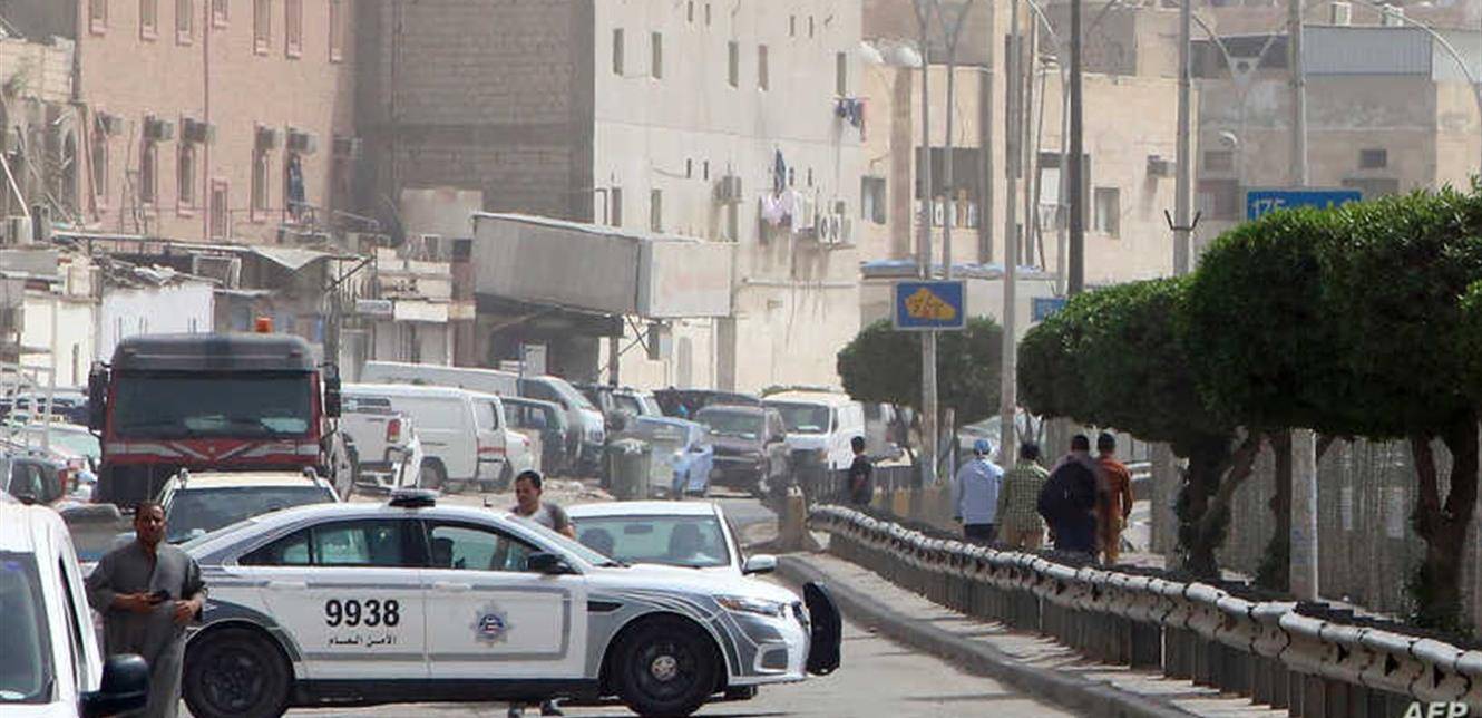 كويتية تدهس شرطيتين عمدا في 