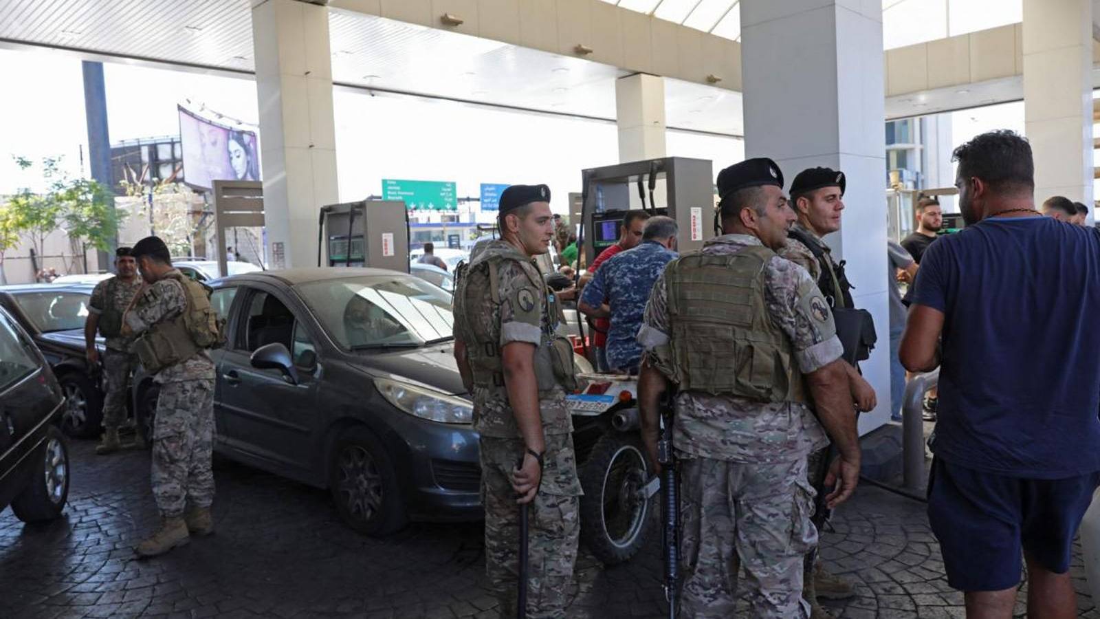 الجيش مُستمرّ في إجراءاته.. ولتعمّم على المستودعات الصحية والغذائية 
احتكارات المحطات والشركات والخزانات لكبار القوم وازلامهم ومحميّاتهم
عقدة يوسف خليل تؤخر الولادة مع وزارات خدماتية و<رتوش»