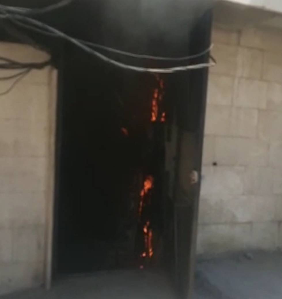 احتراق غرفة تحويل الكهرباء في سوق بعلبك التجارية