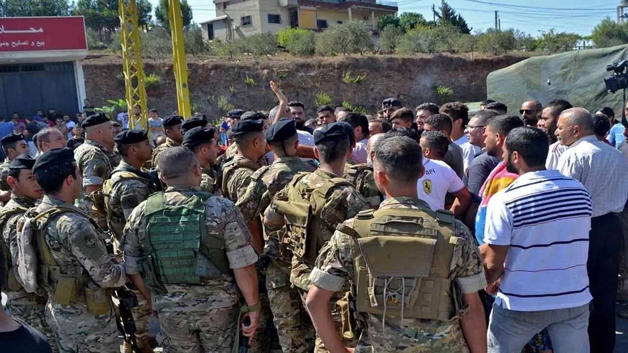 الفلتان الامني ينتشر اينما كان... وفوضى السرقات والقتل بالمئات تعمّ كل الاراضي اللبنانية
مصدر قضائي كبير: لبنان اصبح خارجا عن القانون... ولا نتوقف عن تلقي عشرات الشكاوى من القتل والسرقات