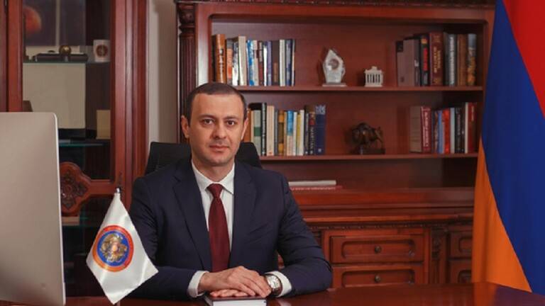 أرمينيا: روسيا تزوّدنا بالأسلحة منذ حرب قره باغ