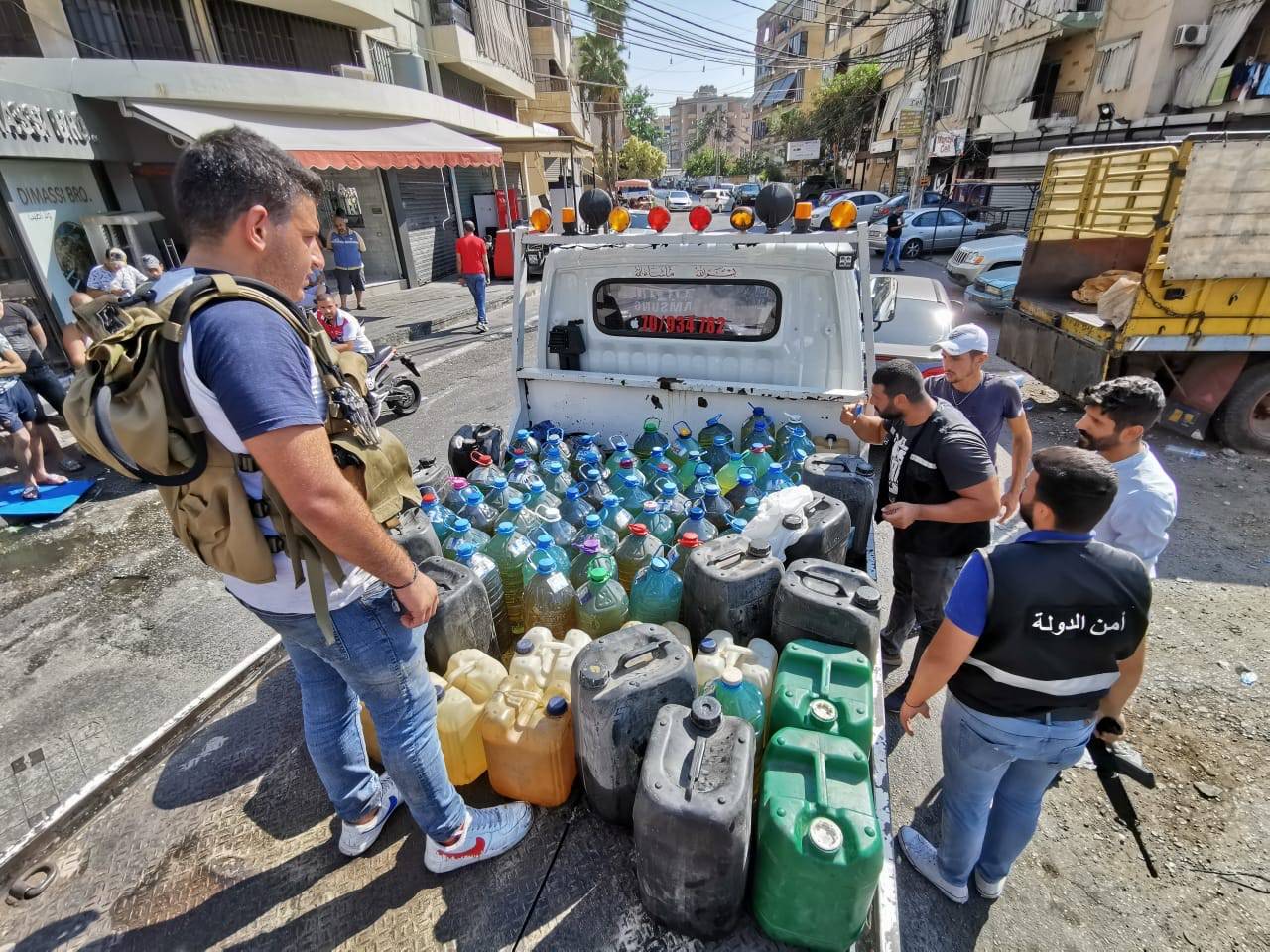 مصادرة نحو 75 غالون من المازوت والبنزين في صيدا
