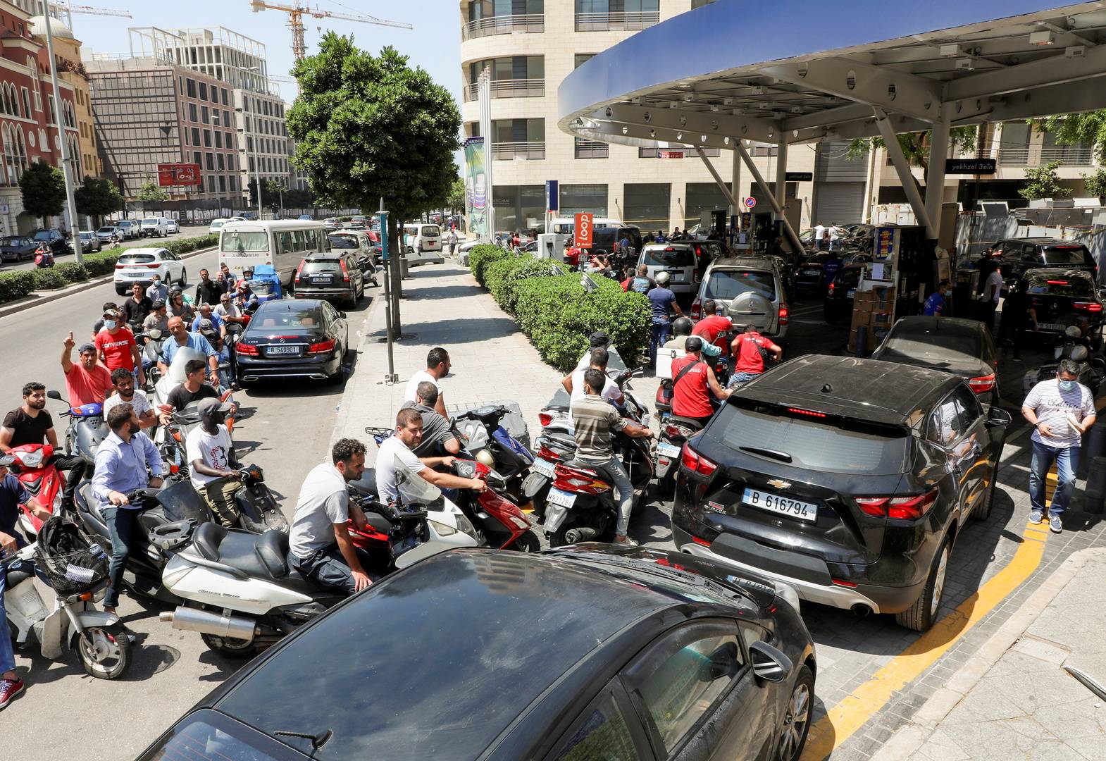 تهجموا عليه بالعصي والآلات الحادة.. هذا ما جرى المصيلح