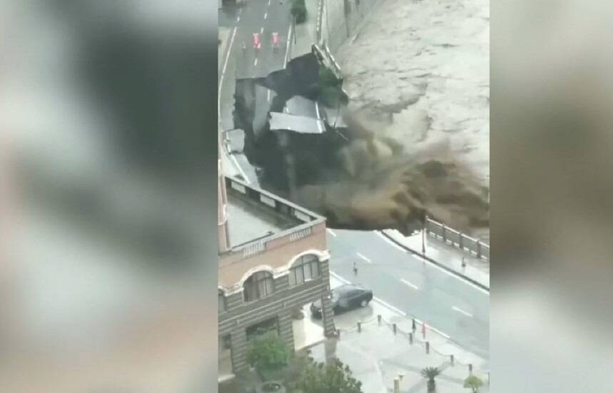 مشاهد من فيضانات شانكسي المدمرة في الصين