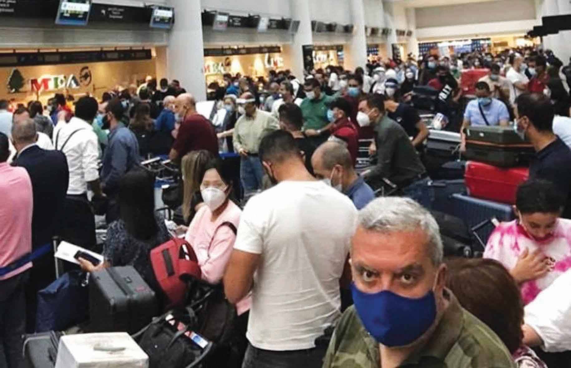 هل يخرج الدخان الابيض من اجتماع بعبدا اليوم أم يبقى دياب في السراي لنهاية العهد ؟  
«طوابير الذل» بالالاف أمام السفارات للهجرة وتسهيلات للعائلات والأطباء والممرضين 
توقف شامل للخدمات  في  ايلول  والاجهزة الامنية تحذر من انفجار اجتماعي