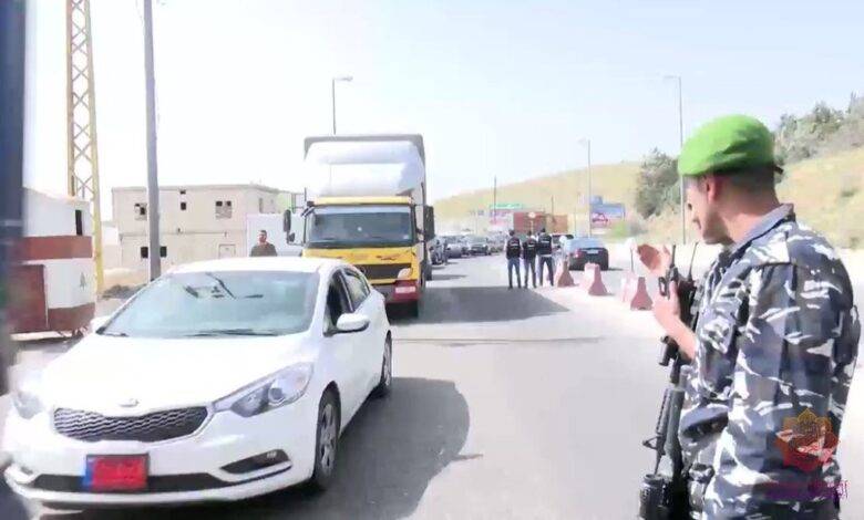 إصابة عناصر أمنية بجروح ورضوض خلال مطاردتهم السجناء الفارين