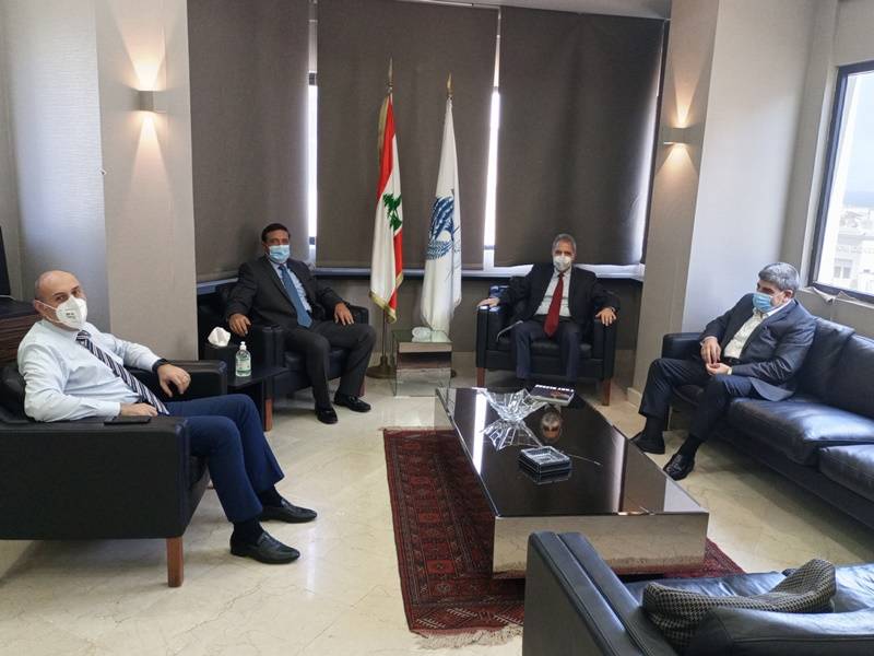 وزني بحث مع نجار وطليس في دعم قطاع النقل بالمحروقات