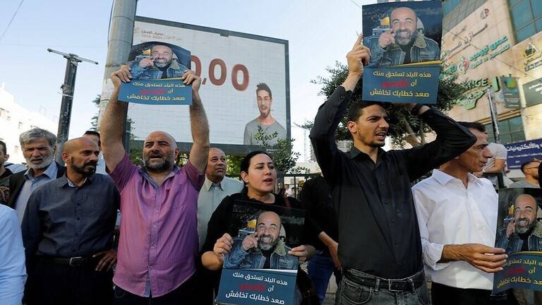 عائلة الناشط الفلسطيني الراحل نزار بنات تلجأ الى القضاء البريطاني