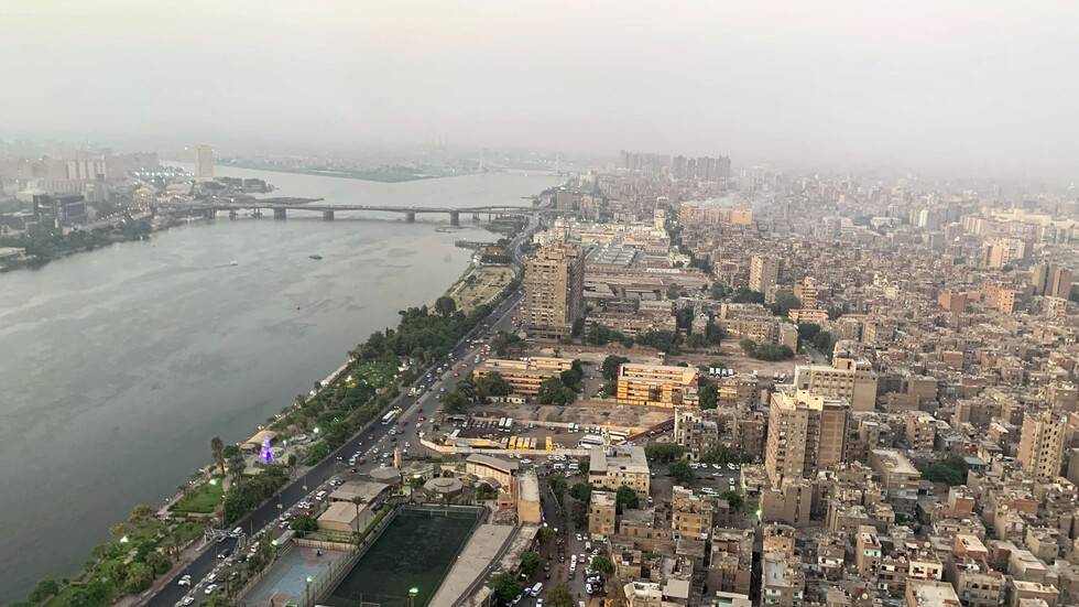 مصر.. الإحصاء تحدد زيادة ضخمة في عدد السكان خلال 9 أشهر وتكشف كيف ينفقون 31% من دخلهم