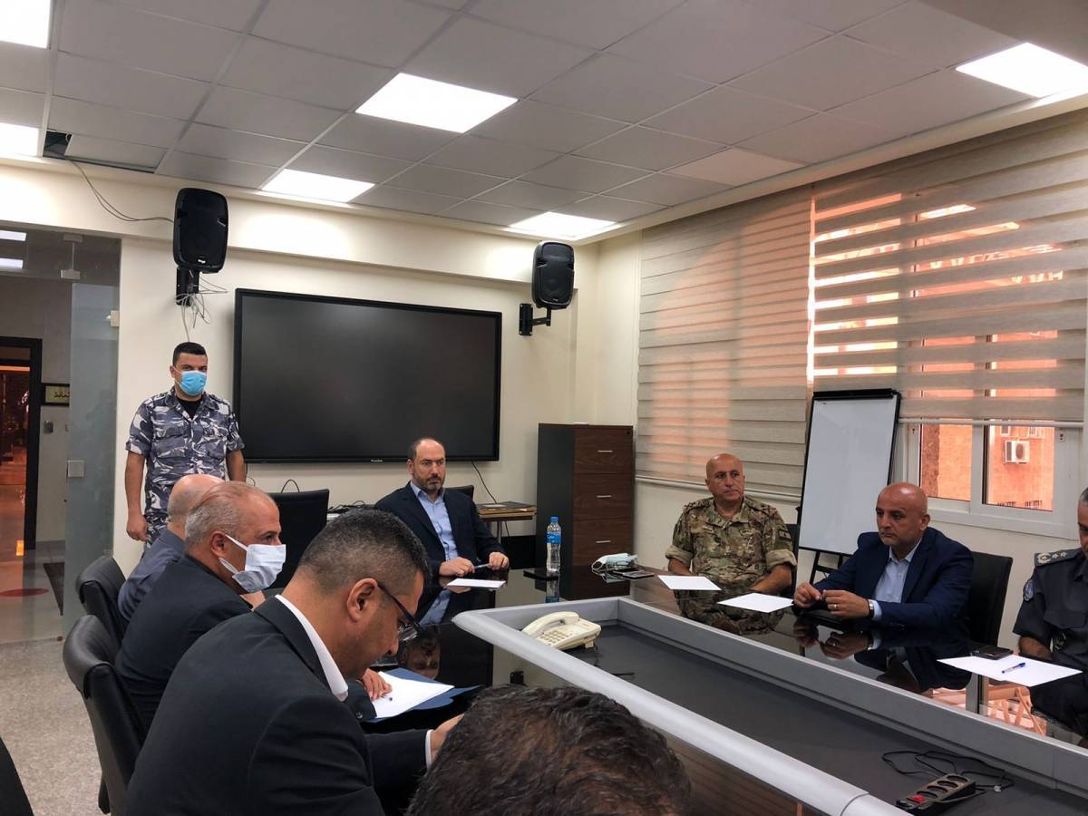 "الأمن الفرعي جنوباً" تداول بالإشكالات الأمنية المتنقلة على خلفية أزمة البنزين