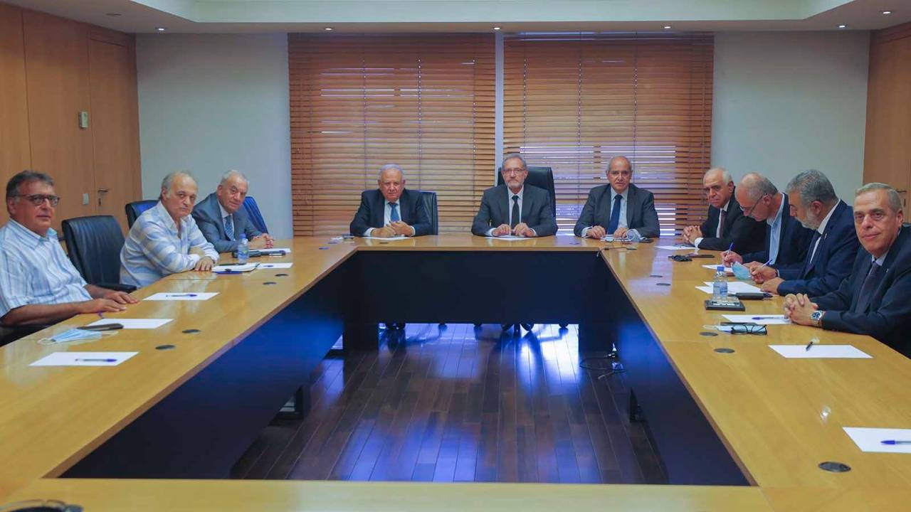 اجتماع لنقباء المهن الحرة في نقابة المهندسين