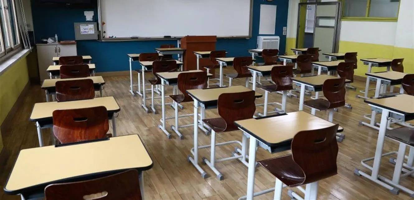 طريق «الرسمية» سالكة على عكس «الخاصة».. والتلامذة الضحية