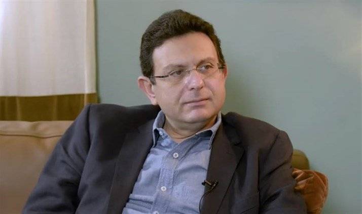 الخازن: 