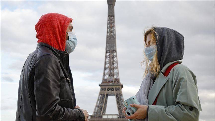 فرنسا تجتاز بنجاح ذروة الموجة الرابعة من جائحة كورونا
