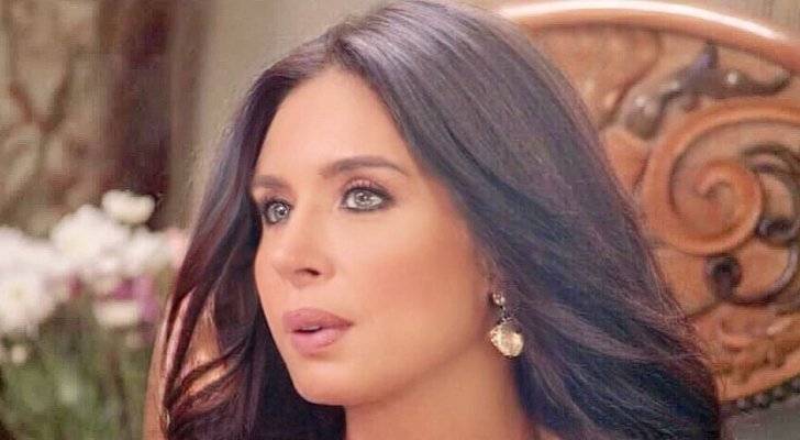 ما سبب وجود دينا في القاهرة حالياً؟